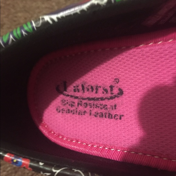 Laforst Rachel Women’s Slip Resistant Clogs - Picture 2 of 7